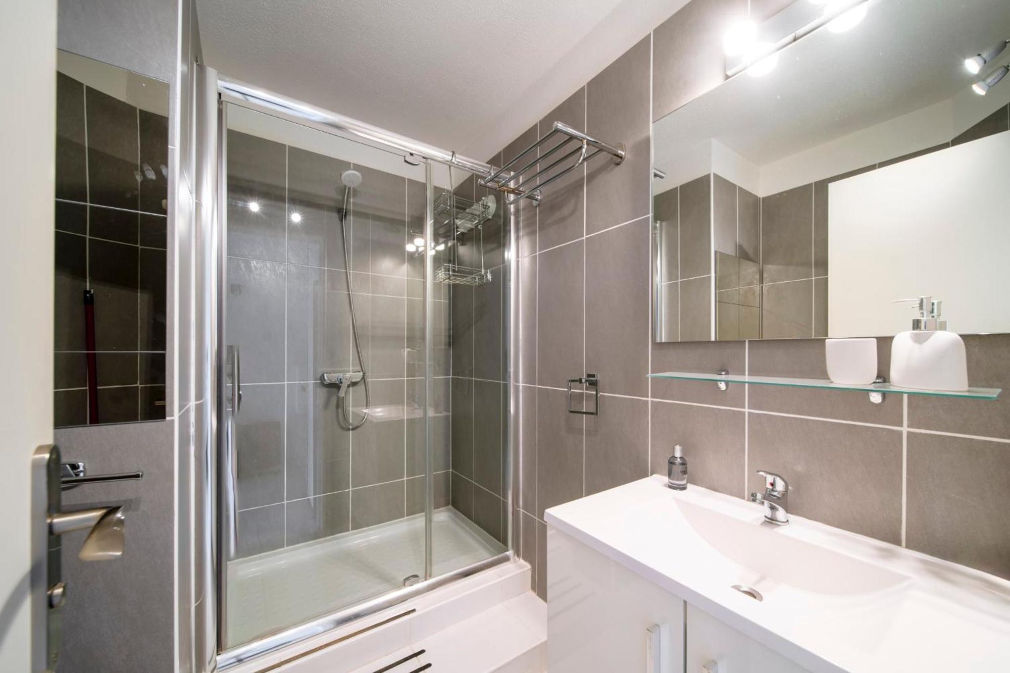 Appartement Cosy Located 2 Minutes From The Famous Croisette